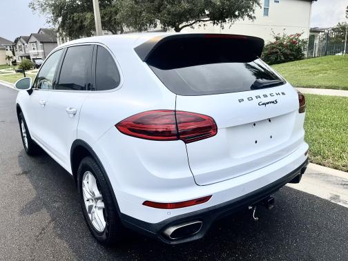 2016 Porsche Cayenne Cayenne
