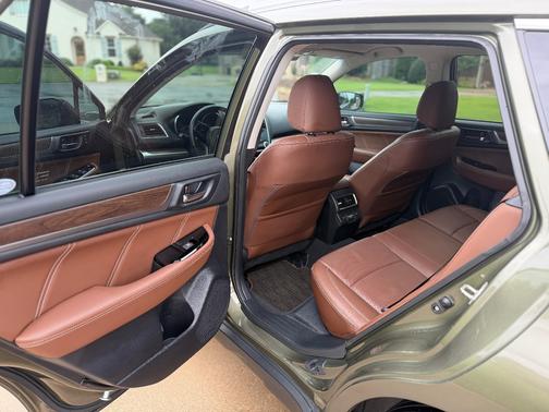 Green 2018 Subaru Outback 2.5i Touring