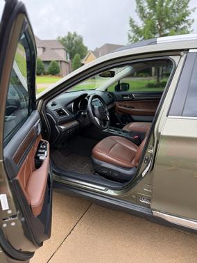Green 2018 Subaru Outback 2.5i Touring