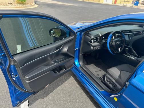 Blue 2019 Toyota Camry LE