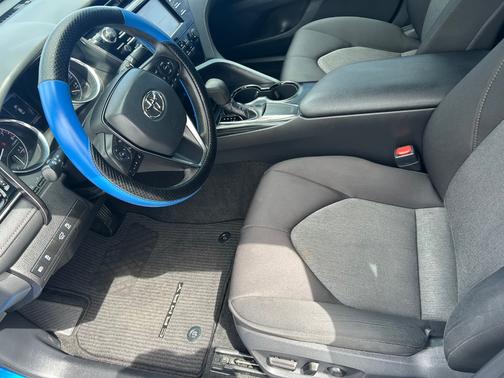 Blue 2019 Toyota Camry LE