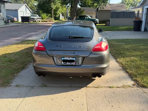 2013 Porsche Panamera Panamera S-Hybrid