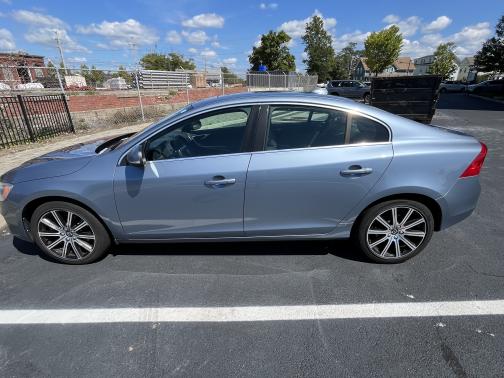 2017 Volvo S60 Inscription T5 Platinum