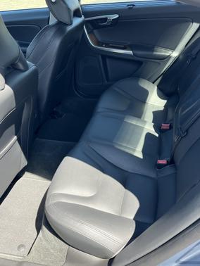 2017 Volvo S60 Inscription T5 Platinum