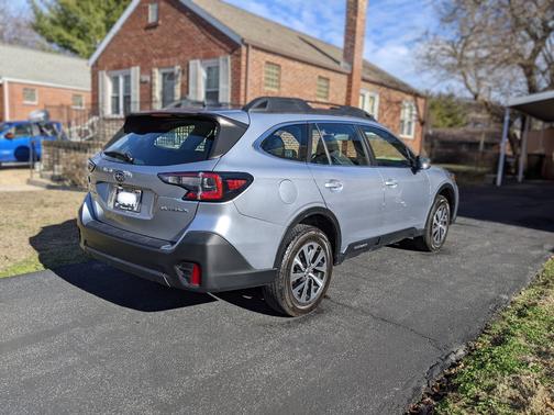 2020 Subaru Outback Base