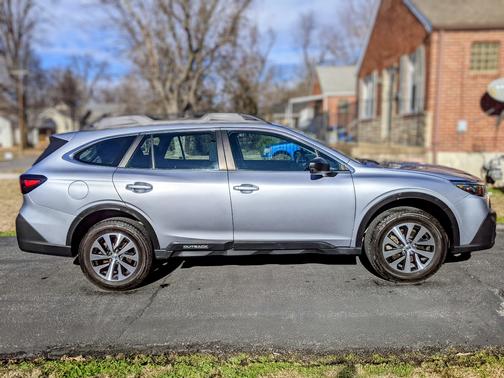 2020 Subaru Outback Base