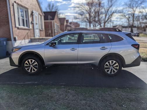 2020 Subaru Outback Base