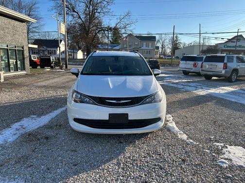 2020 Chrysler Voyager LXI