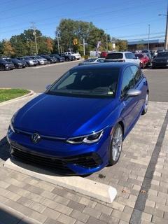 Blue 2024 Volkswagen Golf R 2.0T DSG