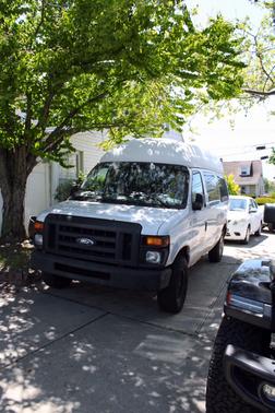 White 2009 Ford E250 Base