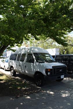 White 2009 Ford E250 Base