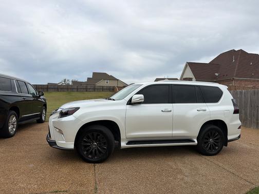 White 2023 Lexus GX 460 Luxury