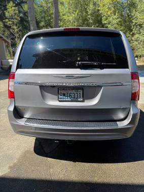 2014 Chrysler Town & Country Touring