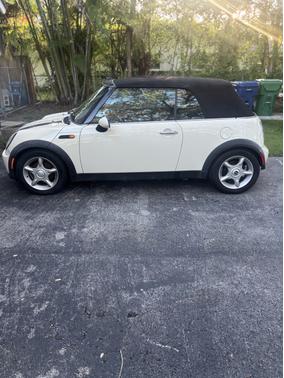 2006 MINI Cooper Base