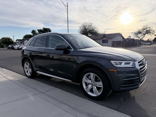2018 Audi Q5 2.0T Premium Plus