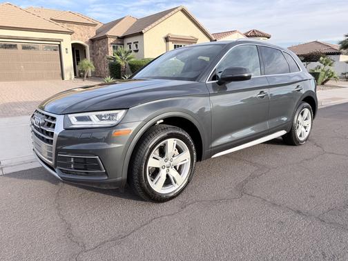 2018 Audi Q5 2.0T Premium Plus
