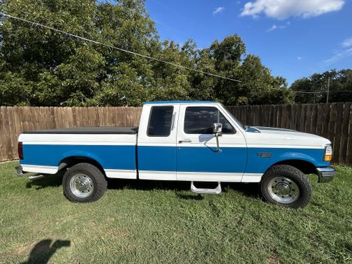 1996 Ford F-250 XL SuperCab H/D