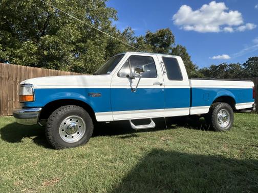 1996 Ford F-250 XL SuperCab H/D