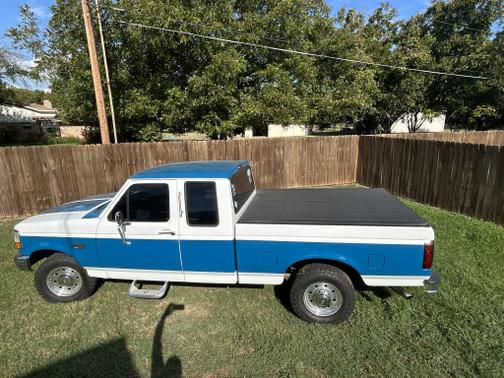 1996 Ford F-250 XL SuperCab H/D
