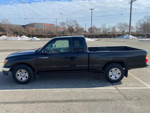 2004 Toyota Tacoma Xtracab