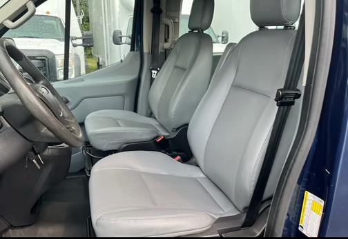 2015 Ford Transit-350 XL