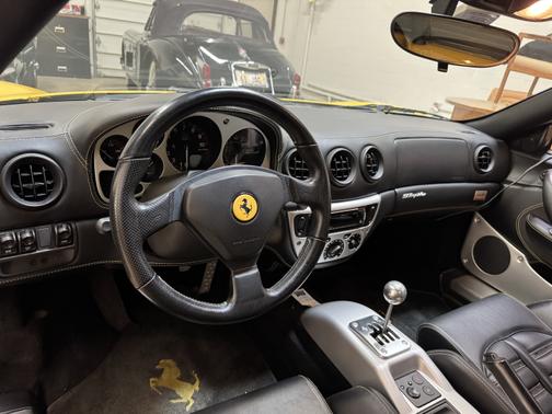 2004 Ferrari 360 Spider Base