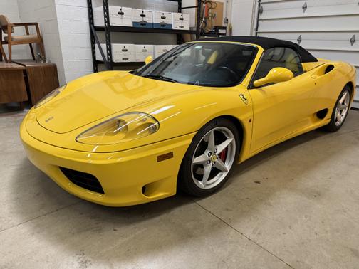 2004 Ferrari 360 Spider Base