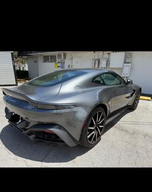 2020 Aston Martin Vantage Base
