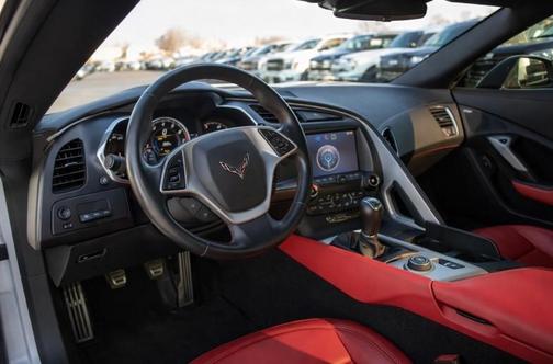 White 2015 Chevrolet Corvette Stingray