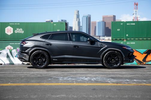 2024 Lamborghini Urus Performante