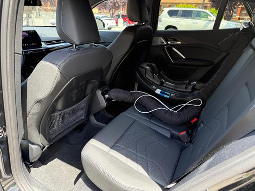 Black 2024 BMW X2 xDrive28i