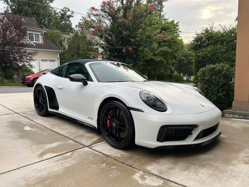 2024 Porsche 911 Targa 4 GTS