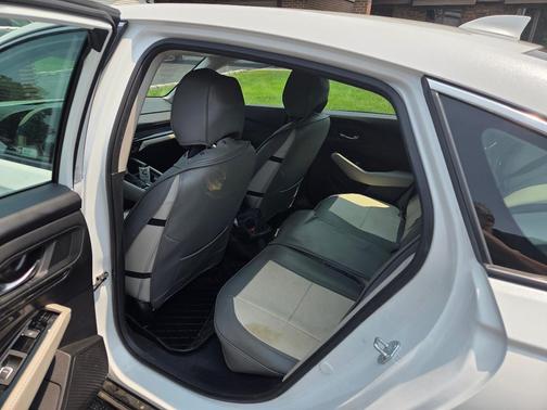 White 2023 Honda Accord Hybrid Touring