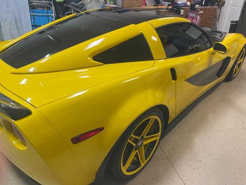 Yellow 2006 Chevrolet Corvette Z06