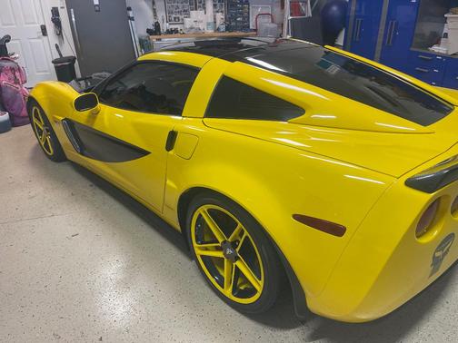 Yellow 2006 Chevrolet Corvette Z06