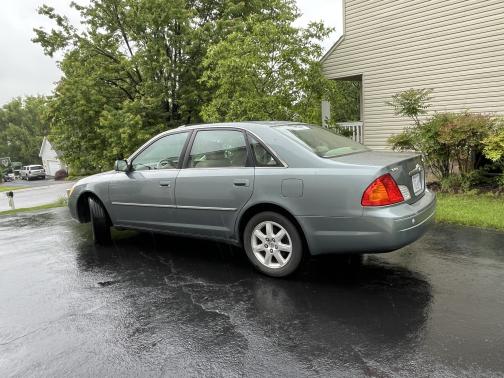 2002 Toyota Avalon XLS