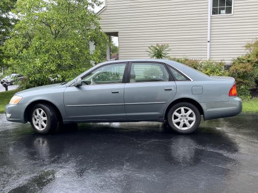 2002 Toyota Avalon XLS
