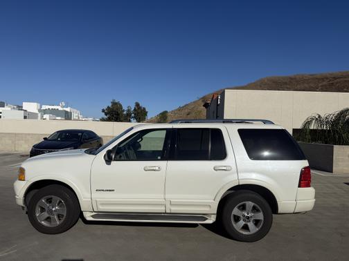 2004 Ford Explorer Limited