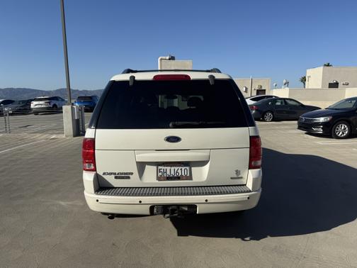 2004 Ford Explorer Limited