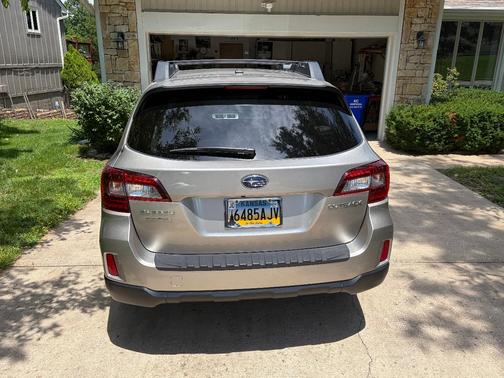 Beige 2015 Subaru Outback 2.5i Limited
