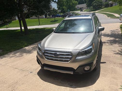Beige 2015 Subaru Outback 2.5i Limited