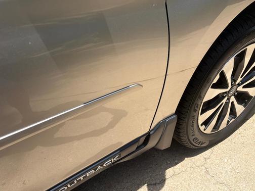 Beige 2015 Subaru Outback 2.5i Limited