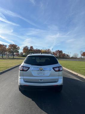 2016 Chevrolet Traverse LS