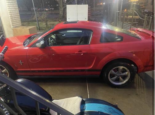 2006 Ford Mustang Base