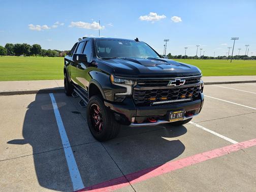 Black 2022 Chevrolet Silverado 1500 ZR2