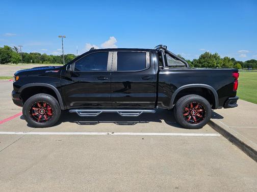 Black 2022 Chevrolet Silverado 1500 ZR2
