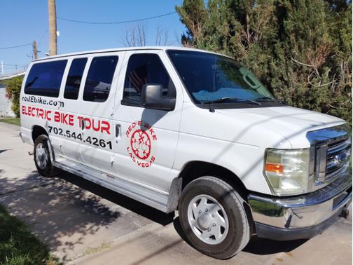 2013 Ford E350 Super Duty XLT