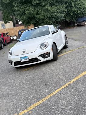 White 2014 Volkswagen Beetle 2.0L TDI