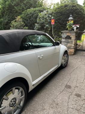 White 2014 Volkswagen Beetle 2.0L TDI