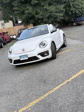 White 2014 Volkswagen Beetle 2.0L TDI